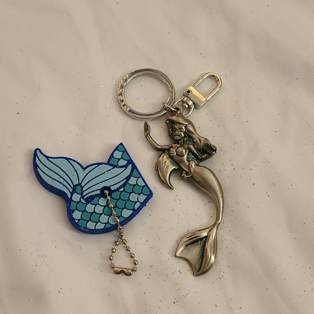 Mermaid Keychains - Picture 3 of 4